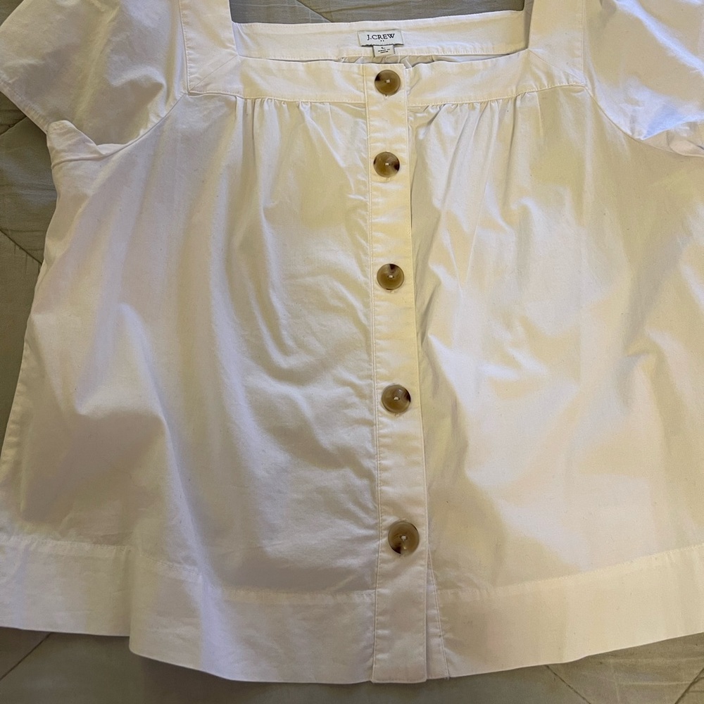 White women top excellent condition